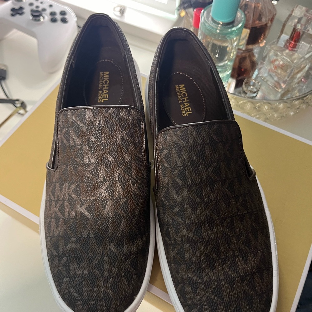 Michael kors slip on - Picture 3 of 4